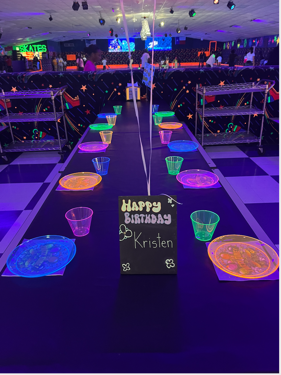 1 party table 2025
